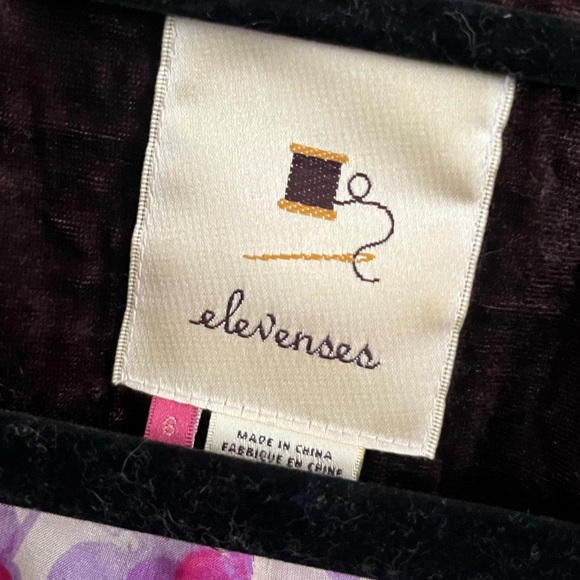 Elegant Velvet Black Jacket - Picture 10 of 10